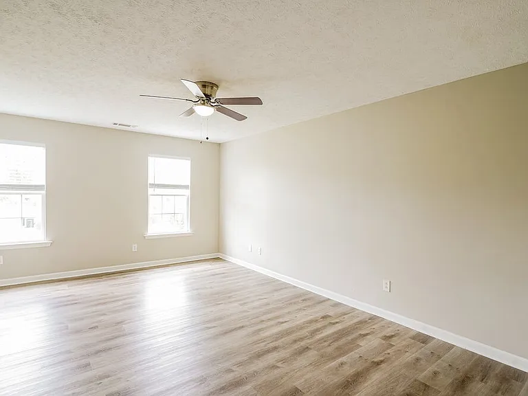 1021 Tammy Sue Ln — Photo 5