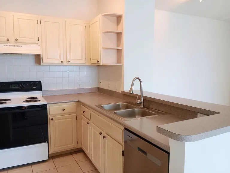 1440 Lake Shadow Cir #8304 — Photo 11
