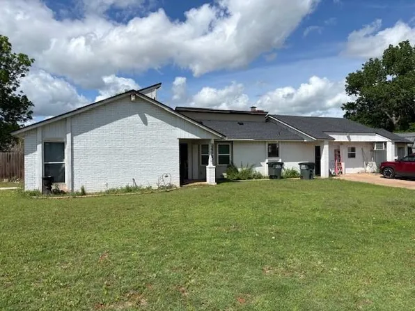 2725 Owen Dr, Clinton, OK 73601