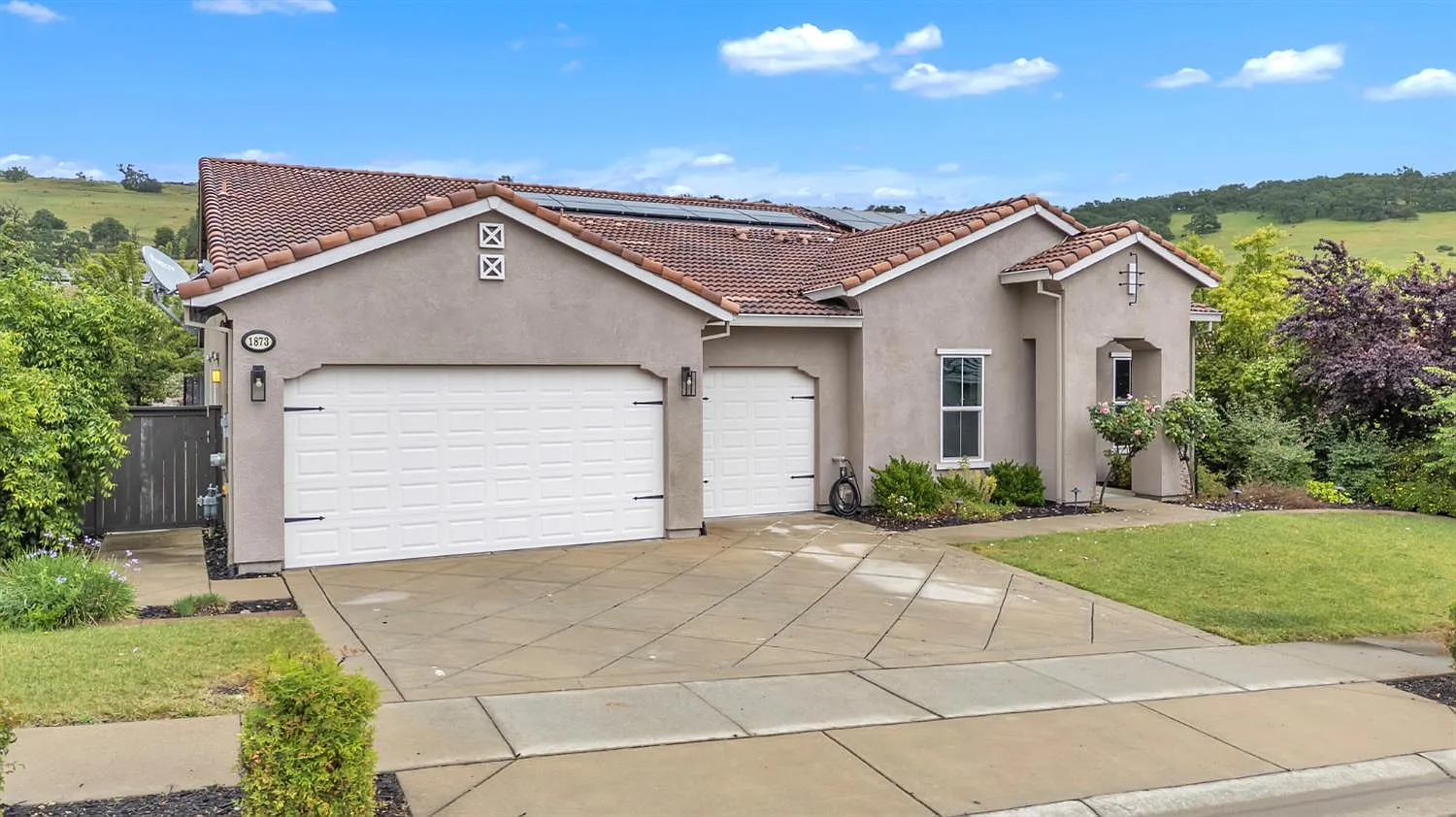 1873 Brandywood Way photo 1