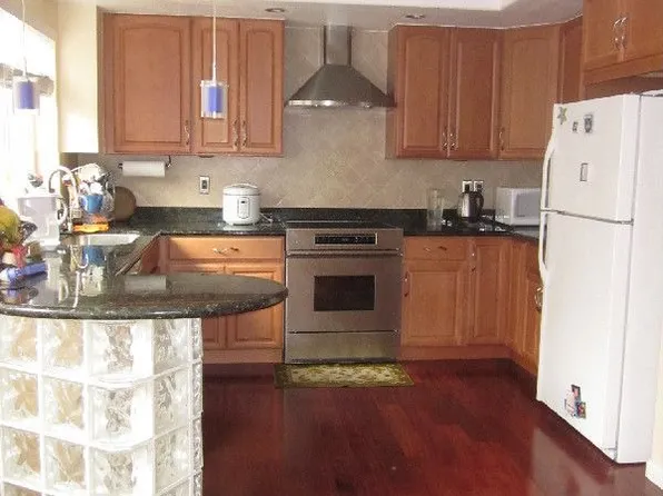2828 Burgner Ave, Alameda, CA 94502