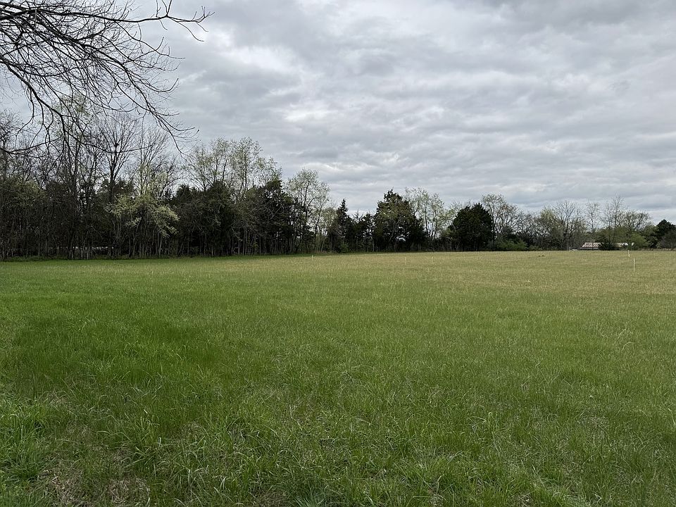 2nd image of 24 Rutledge Ln