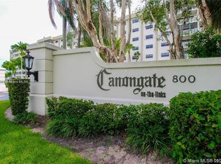 800 NE 195th St APT 413, Miami, FL 33179