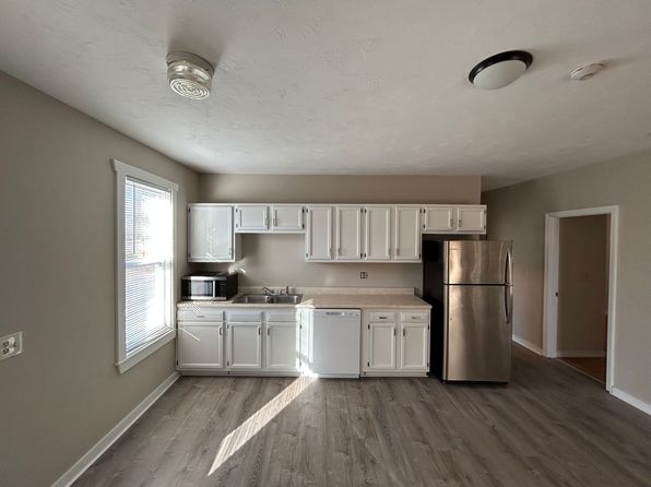 2 Main St APT 3