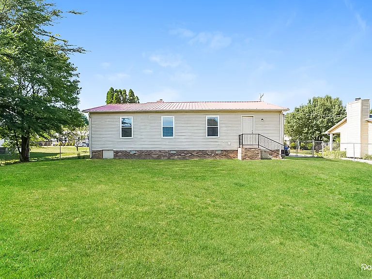617 Blake Moore Dr — Photo 15