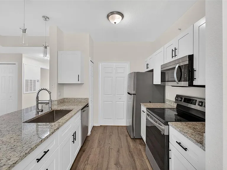 5467 Vineland Rd #6308 — Photo 14