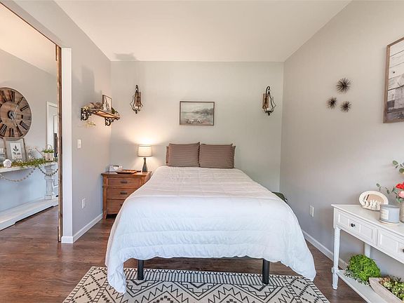 5th image of 1209 Timber Creek Ln