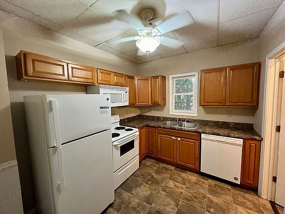 3rd image of 1112 Jefferson St