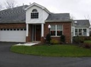 1301 Union Ct, Valencia, PA