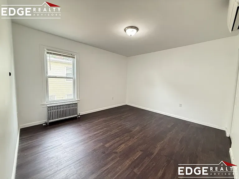 81 Alder St #A — Photo 9
