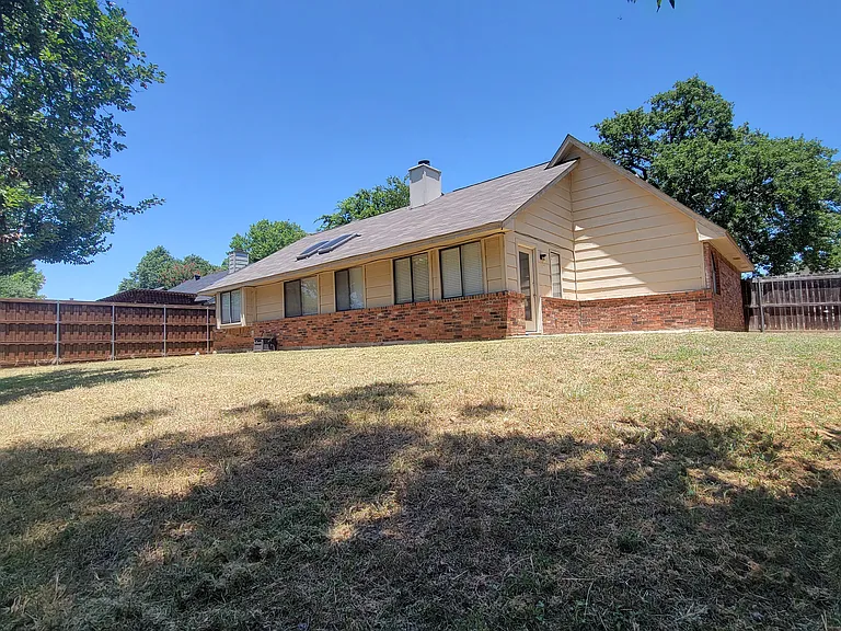 3217 Cliffview Dr — Photo 22