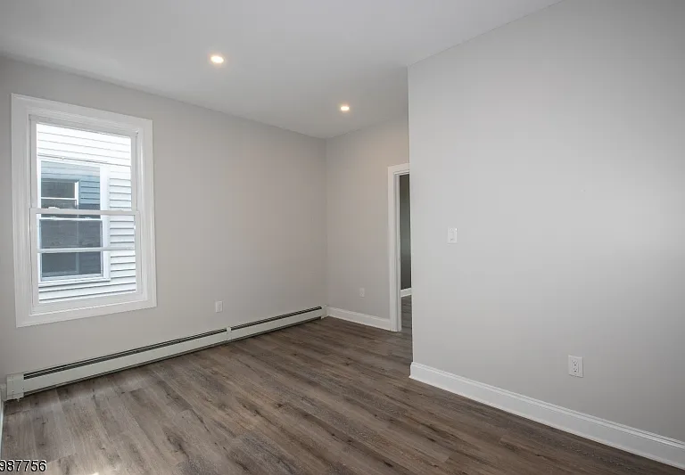 19 Northfield Ave #2R — Photo 6
