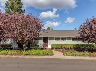 900 Santa Rita Ave, Los Altos, CA 94022