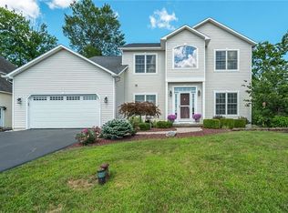 4211 Blue Beech Ln, Liverpool, NY 13090