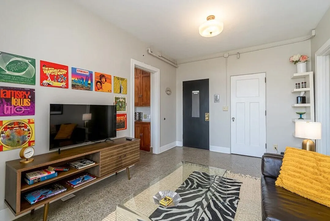1 bed, $1,125 — Photo 4