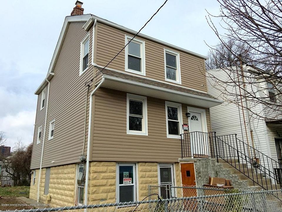 1st image of 122 Osgood Ave