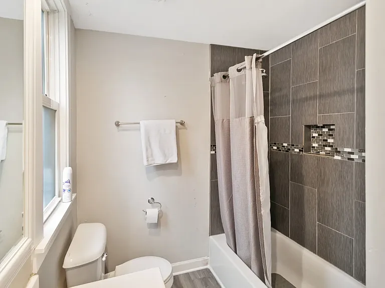 301 W Park Ave #1 — Photo 18