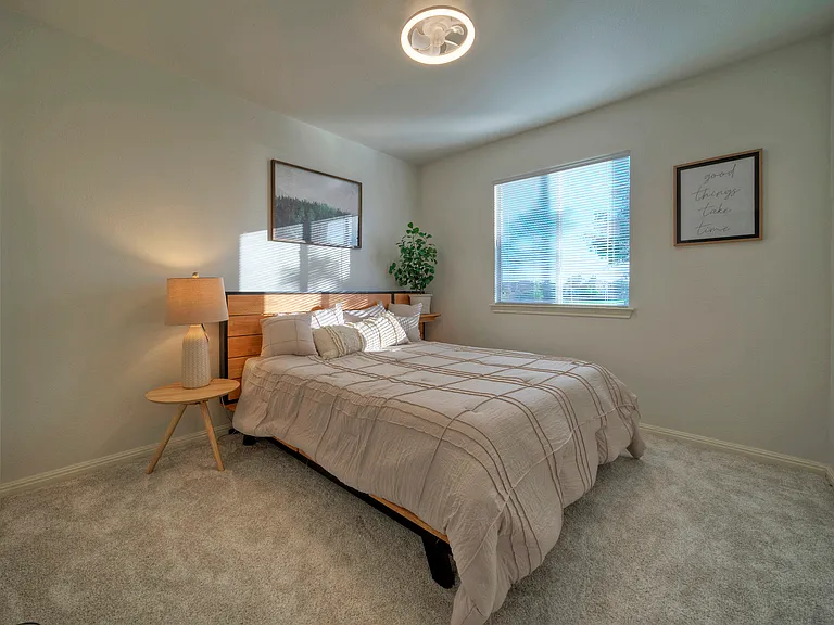 215 Lakemont Dr — Photo 6