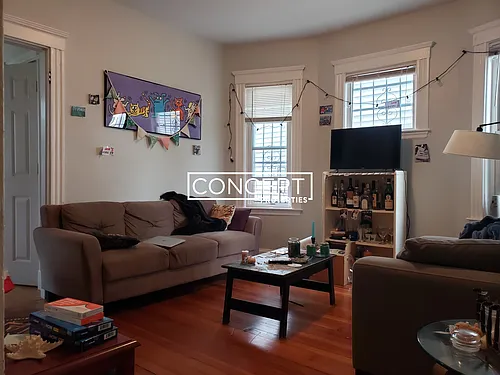 13-15 Cawfield St Photo 1
