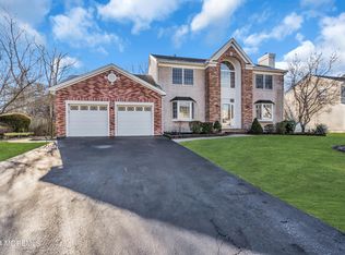 2044 Brookewood Dr, Toms River, NJ 08755