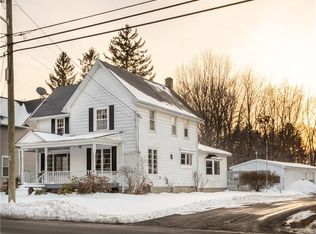 6181 Knickerbocker Rd, Ontario, NY 14519