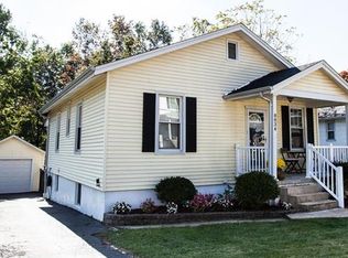 8834 Pine Ave, Saint Louis, MO