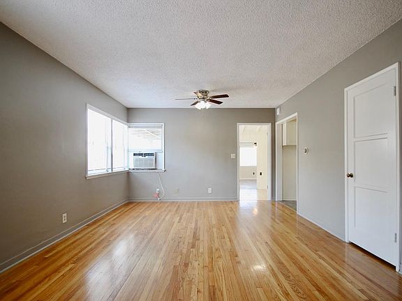 5th image of 5081 Glen Iris Ave #5085
