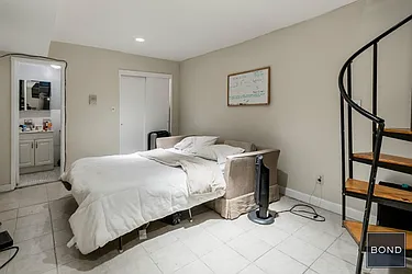 Rented by Bond New York