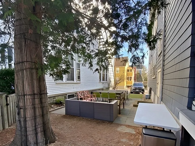 30 Cypress St #2 — Photo 25