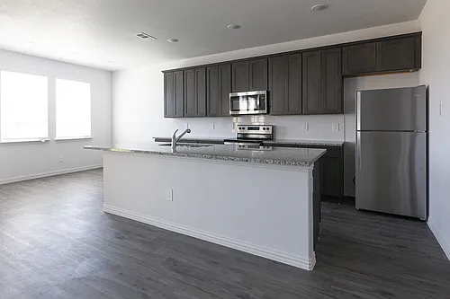 1908 Bluebonnet Ln Photo 1