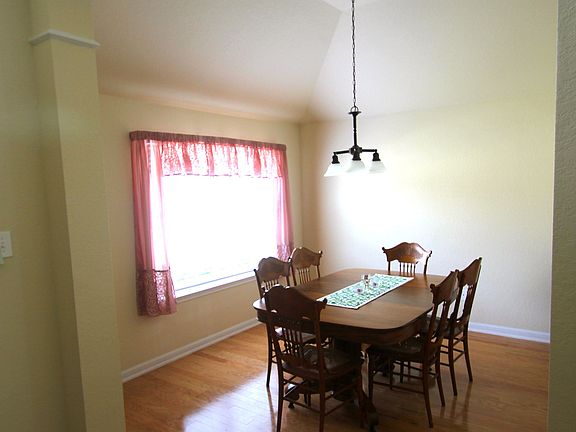 2nd image of 2810 Silverton Ct