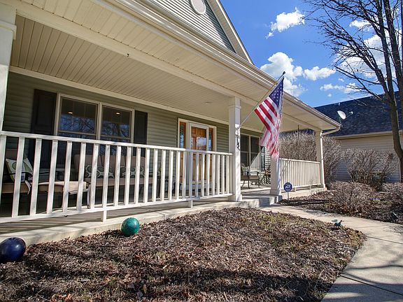 4th image of 645 Wood Creek Dr
