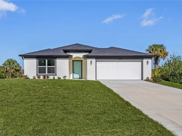 545 Oakshire Ln, Lehigh Acres, FL 33972