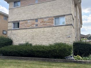6780 N Sauganash Ave #G, Chicago, IL 60646