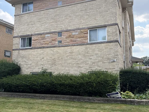 6780 N Sauganash Ave #G, Chicago, IL 60646