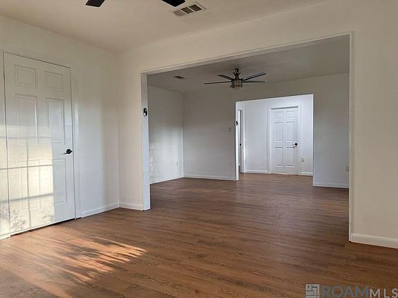 5th image of 1419 Montgomery Dr