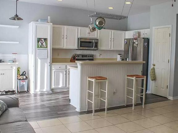 5th image of 16126 Ortega Dr