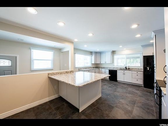 4th image of 1020 E Atkin Ave
