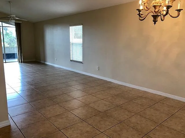 463 Sycamore Springs St — Photo 12