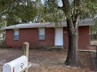 1005 Pinetree Rd, Mary Esther, FL 32569