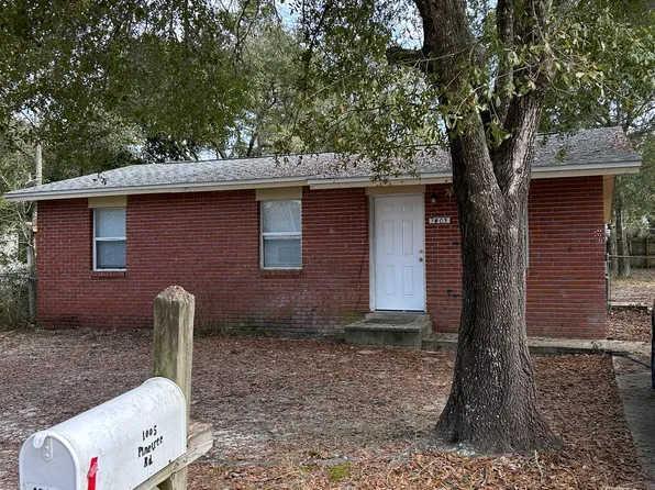 1005 Pinetree Rd, Mary Esther, FL 32569