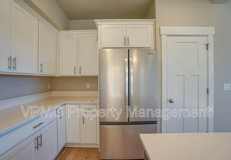 2331 E Otter Loop — Photo 11