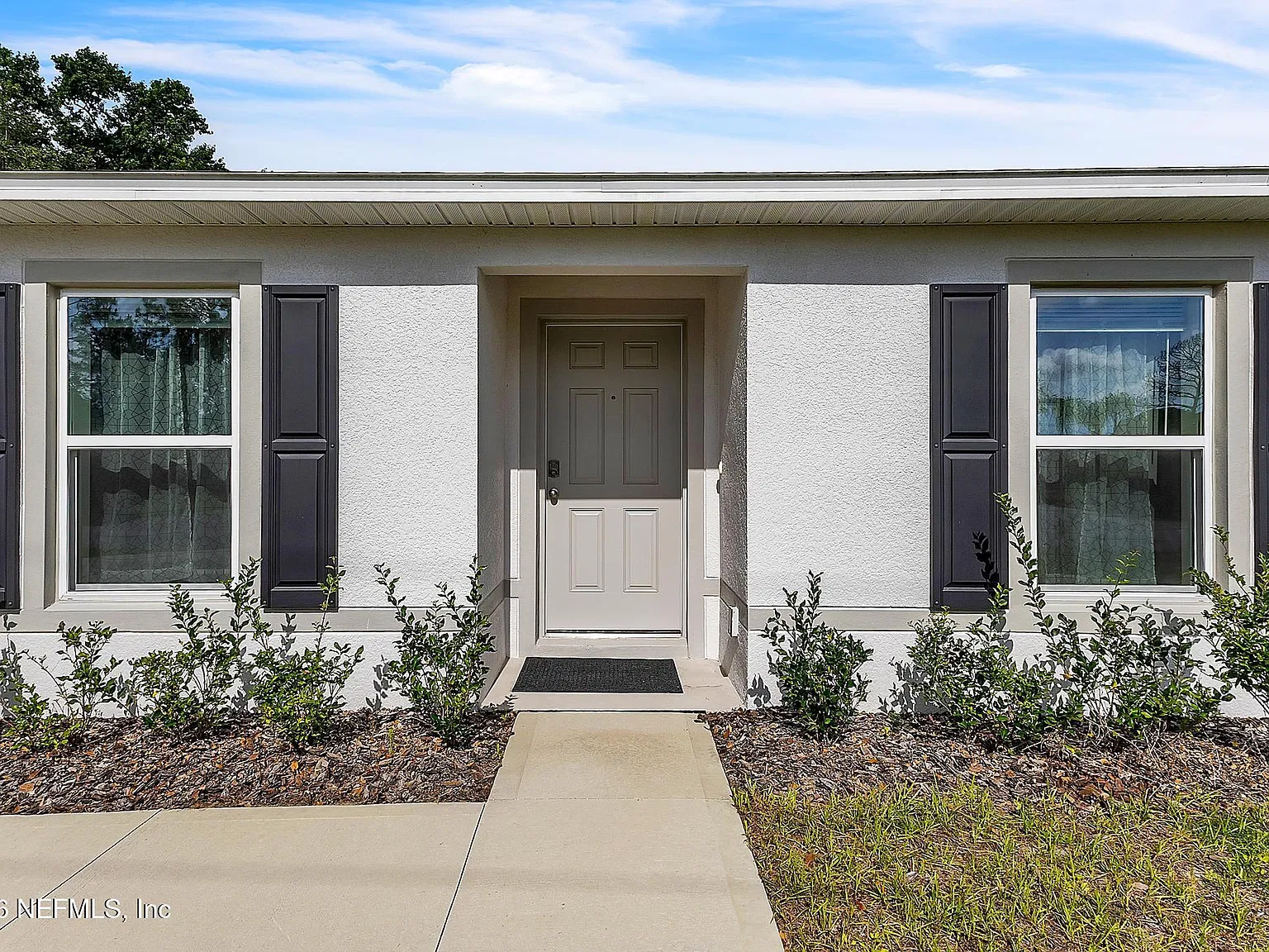 4 bed, 2.0 bath, 1808 sqft, $2,100 — Photo 3