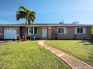 15911 SW 100th Ct, Miami, FL 33157