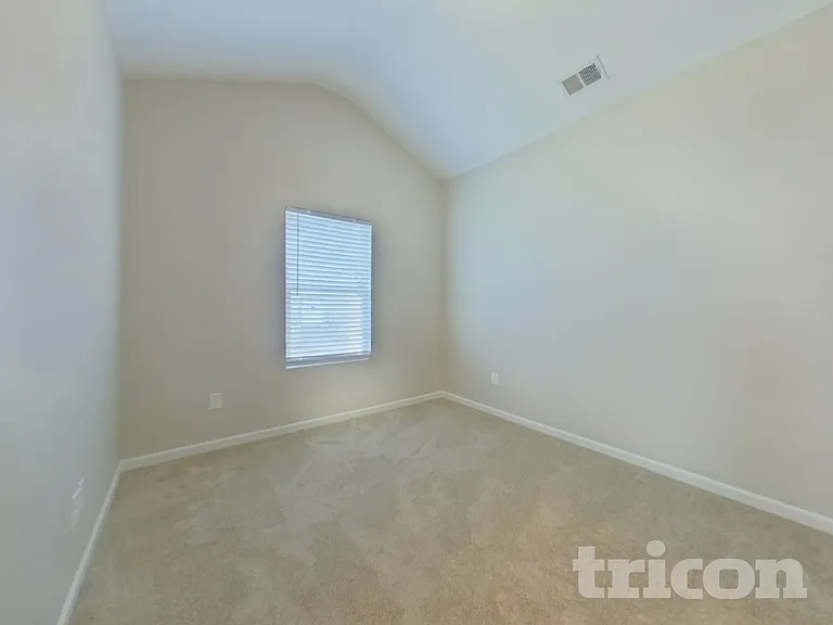 216 Stone Creek Ct — Photo 12