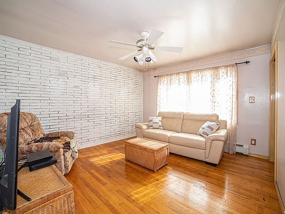 5th image of 317 Ferndale Ct