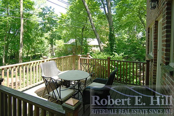 Sold by Robert E. Hill  | media 4