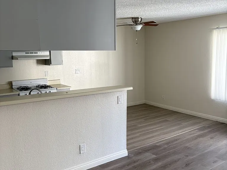 38FH — Photo 6