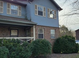 108 Greenwood Ln #108, Oak Ridge, TN 37830
