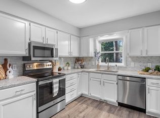 5912 Applewood Ln, Raleigh, NC 27609